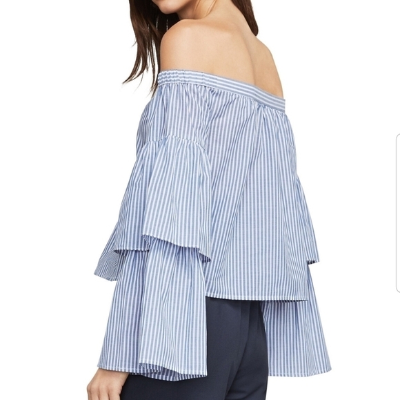 - BCBGMAXAZRIA Blouse - Picture 3 of 5